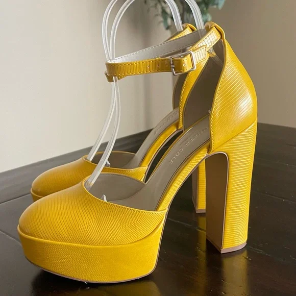 Kenneth Cole New York Women's Tatum Platform Pumps. - Picture 6 of 14